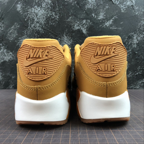 Air Max 90 Essential