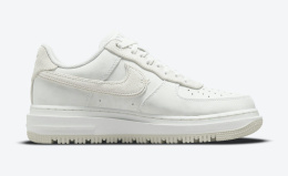 Nike Air Force 1 Luxe Summit White