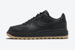 Nike Air Force 1 Luxe black gum